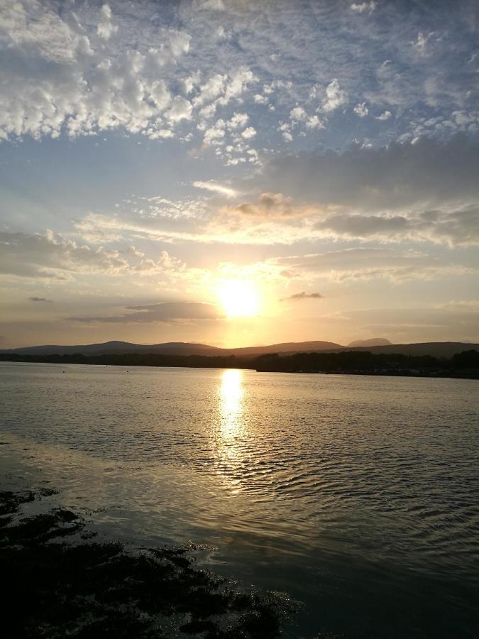 Watersedge Seaviews Hotel Kenmare Bagian luar foto