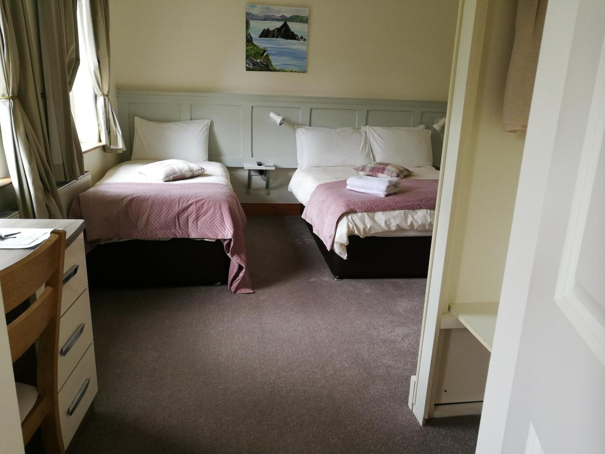 Watersedge Seaviews Hotel Kenmare Bagian luar foto