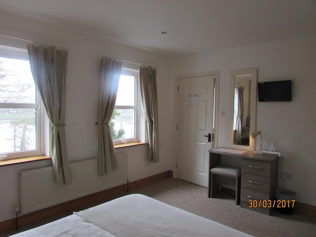 Watersedge Seaviews Hotel Kenmare Bagian luar foto