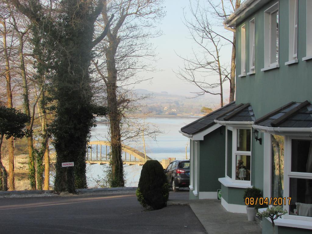 Watersedge Seaviews Hotel Kenmare Bagian luar foto